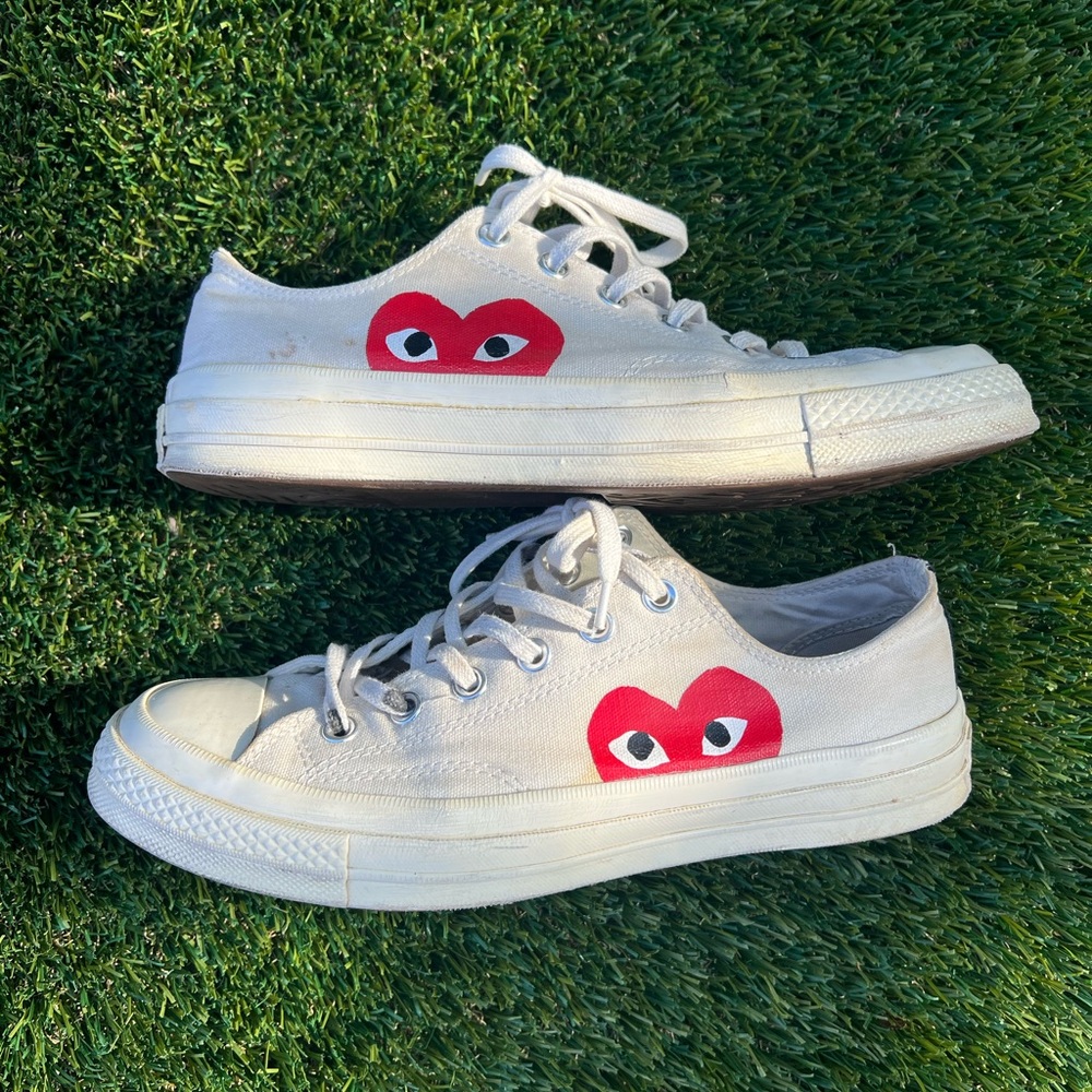 Comme des Garcons White and Red Sneakers
